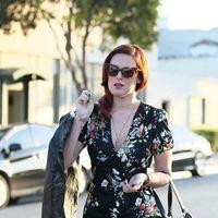 Rumer Willis exits Neil George Salon carrying a garment bag | Picture 111172